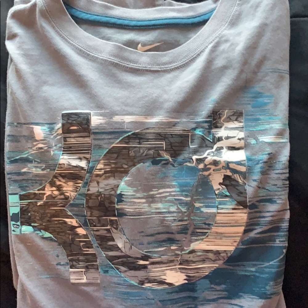 Blue Nike short sleeve tee